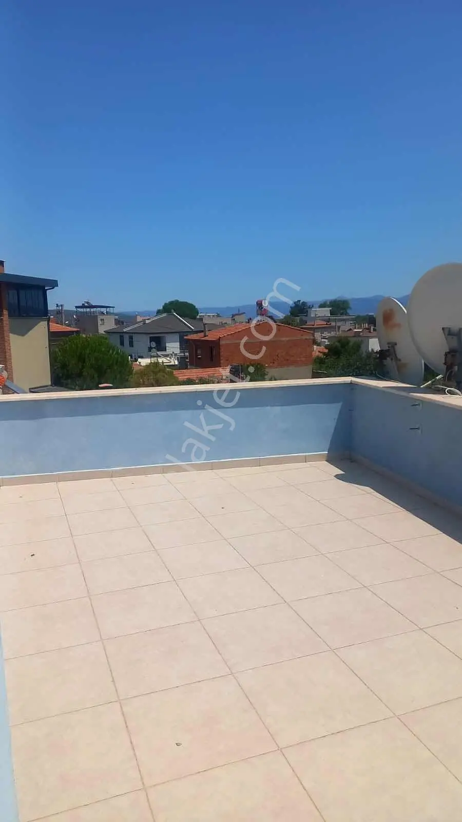 Akçay Coşgun Emlaktan Kızılkeçilide Full Apartman Fırsatı — fotoğraf 2