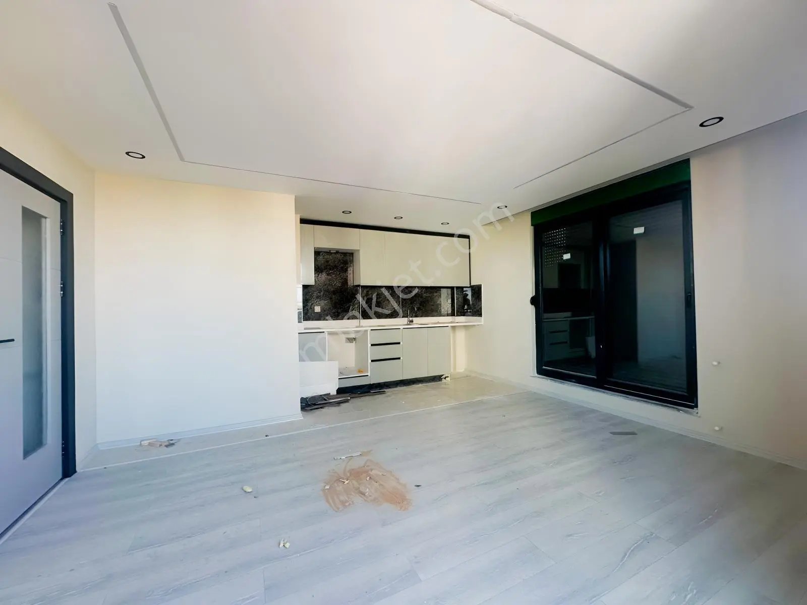 Fevziçakmak Mah.sıfır 3.kat 1+1 75 M² Asansörlü Daire — fotoğraf 4