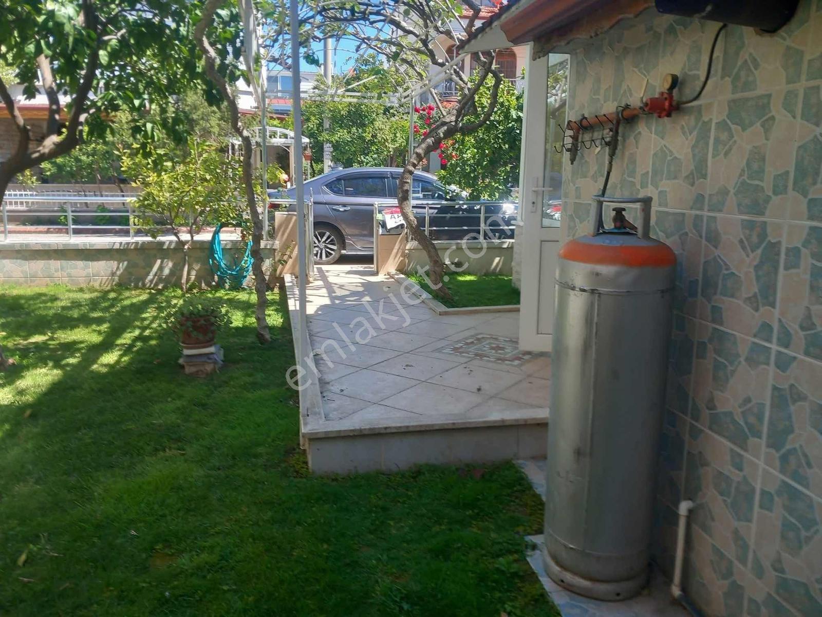 Akçay Coşgun Emlak'tan Denize 300m Site İçerisinde Havuzlu Villa — fotoğraf 16