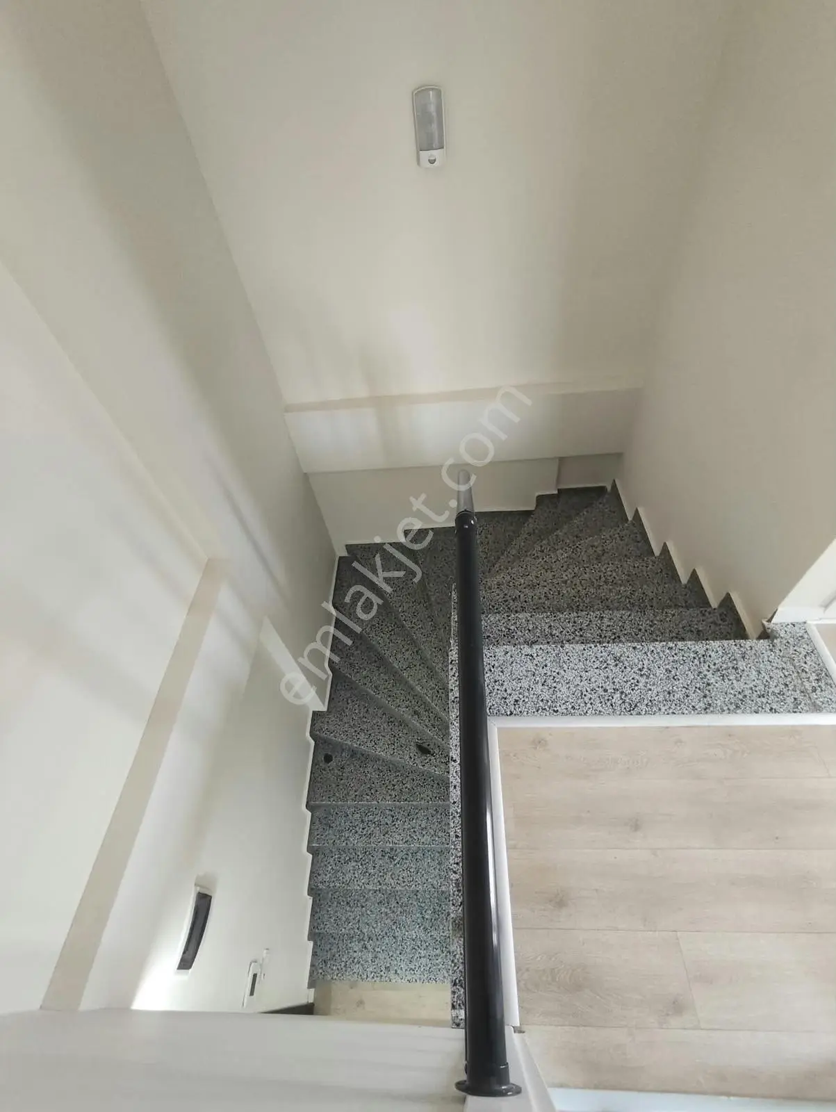 Çiftlikköy'de Doğa Manzaralı, Teraslı 3+1 Satılık Dubleks Daire — fotoğraf 16
