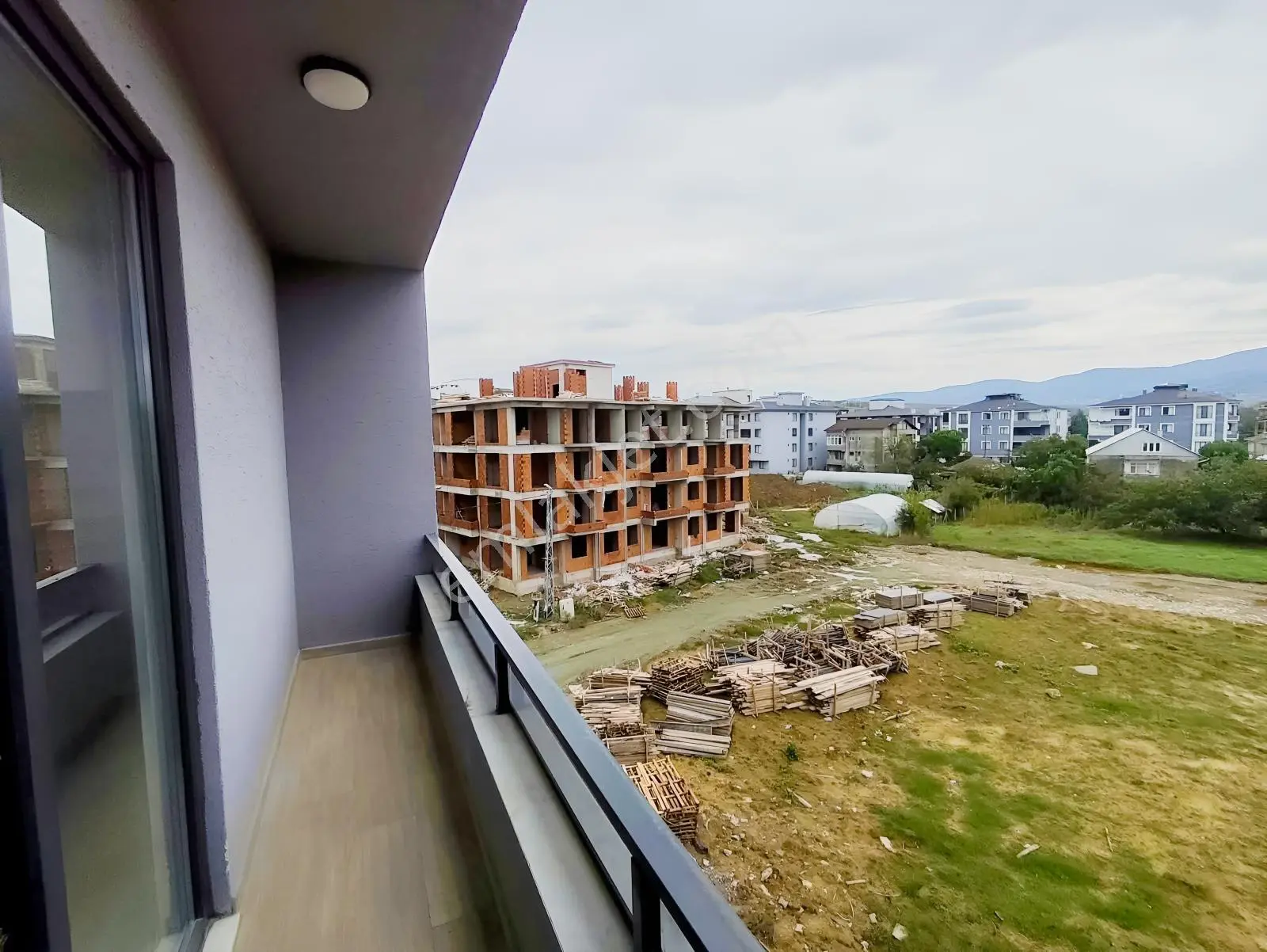 Çiftlikköy'de Doğa Manzaralı, Teraslı 3+1 Satılık Dubleks Daire — fotoğraf 19