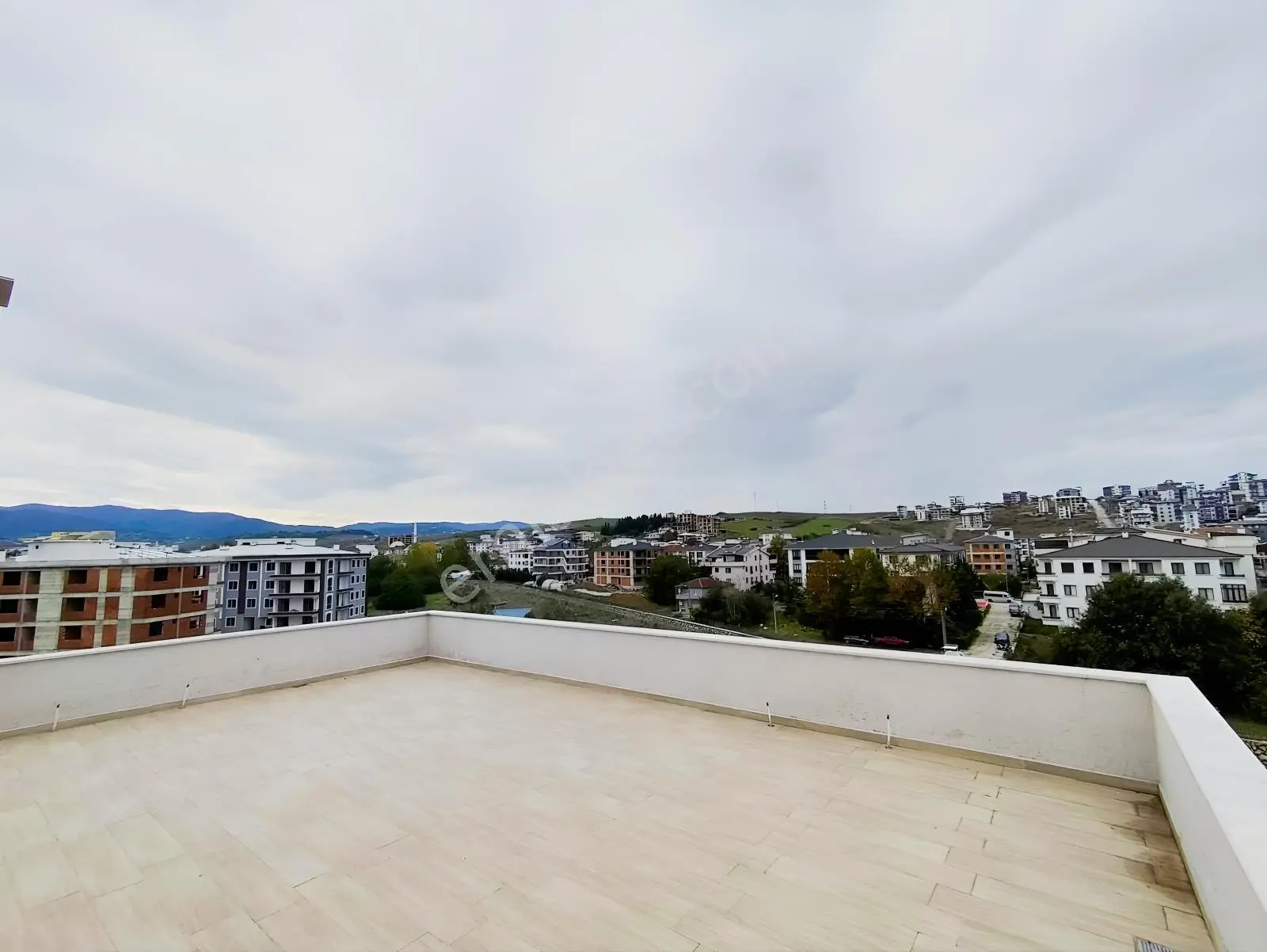 Çiftlikköy'de Doğa Manzaralı, Teraslı 3+1 Satılık Dubleks Daire — fotoğraf 21