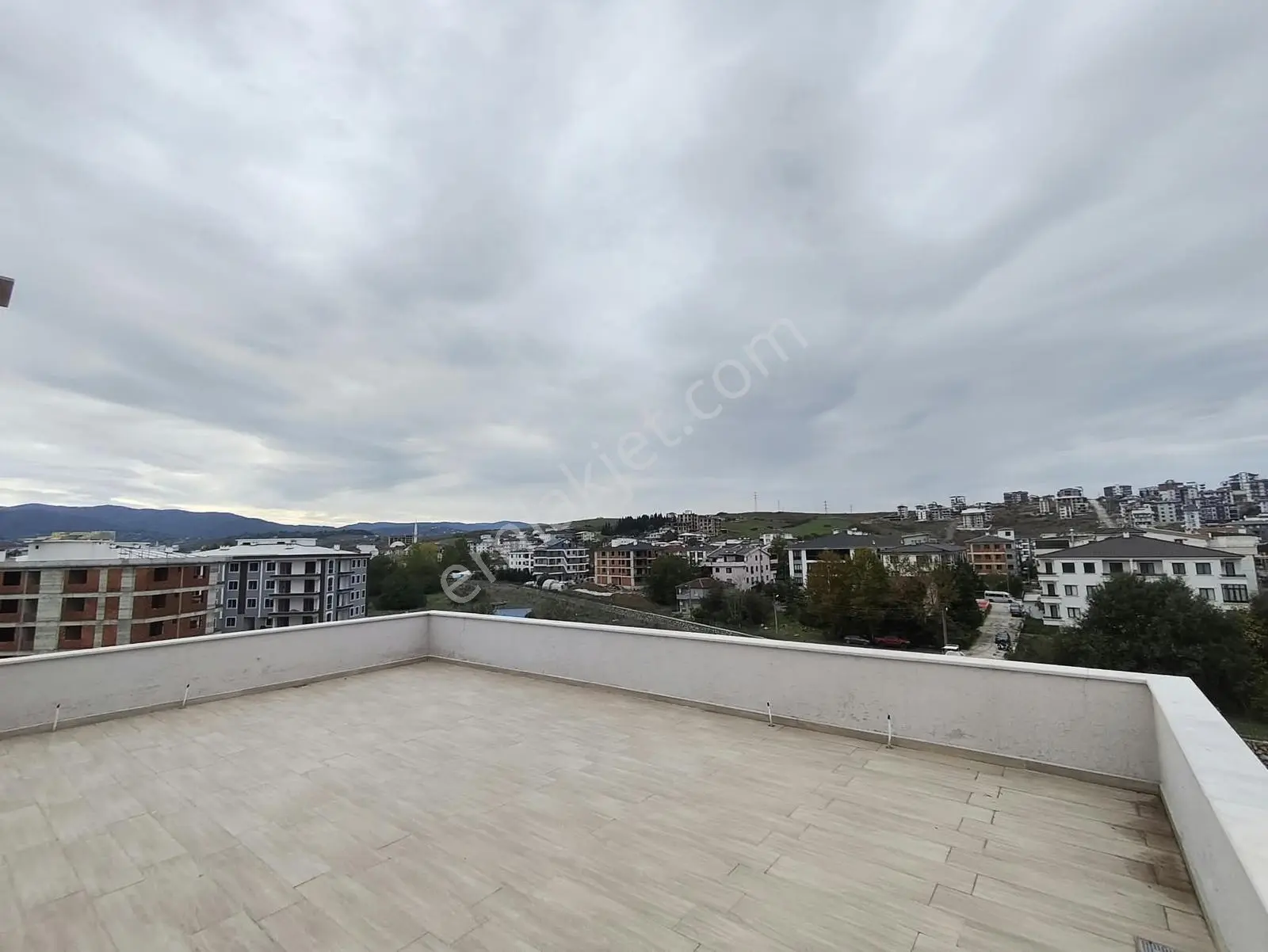 Çiftlikköy'de Doğa Manzaralı, Teraslı 3+1 Satılık Dubleks Daire — fotoğraf 34