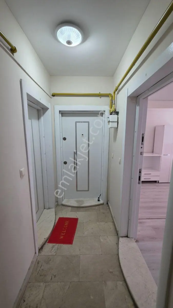 Yenıbaglar Mah Merkezı Konum Satılık Arakat Asansrlu 1+1 Esyalı — fotoğraf 7
