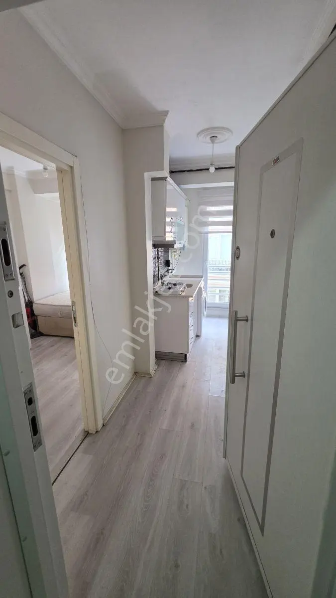 Yenıbaglar Mah Merkezı Konum Satılık Arakat Asansrlu 1+1 Esyalı — fotoğraf 8
