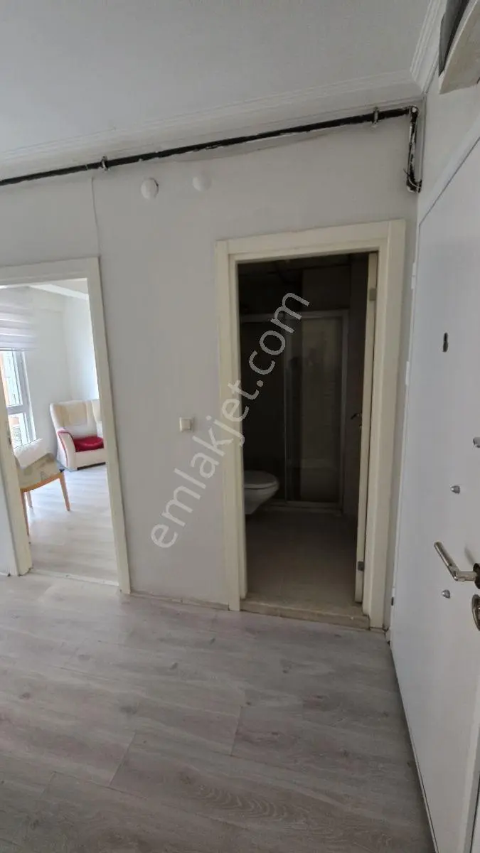 Yenıbaglar Mah Merkezı Konum Satılık Arakat Asansrlu 1+1 Esyalı — fotoğraf 10