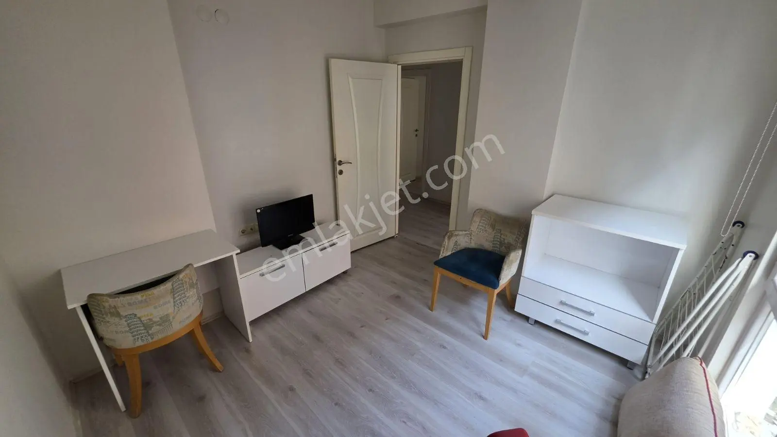 Yenıbaglar Mah Merkezı Konum Satılık Arakat Asansrlu 1+1 Esyalı — fotoğraf 21
