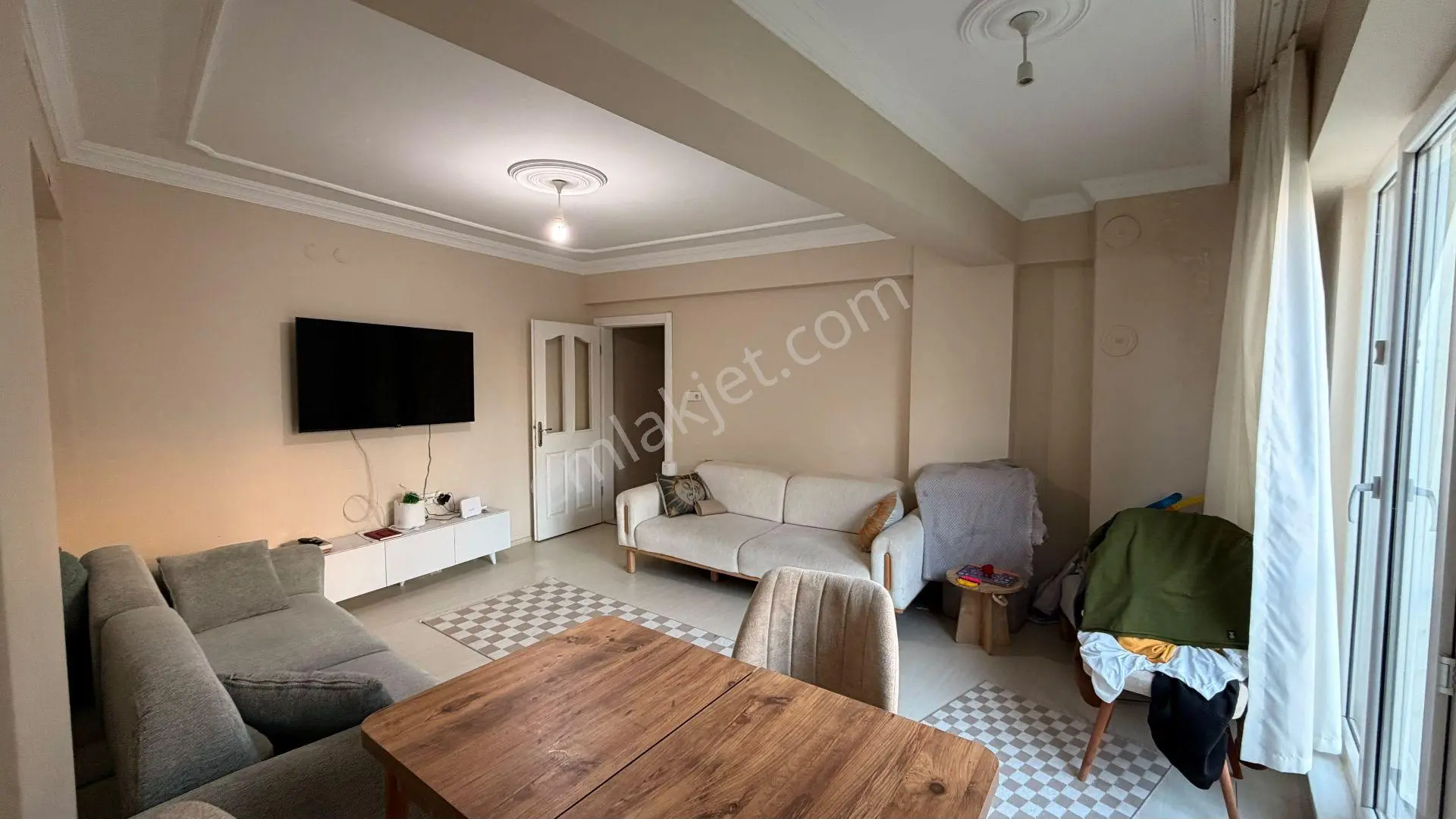 B&u Gayrimenkulden Karakaşta Şehrin Merkezinde Satılık 2+1 Daire — fotoğraf 4