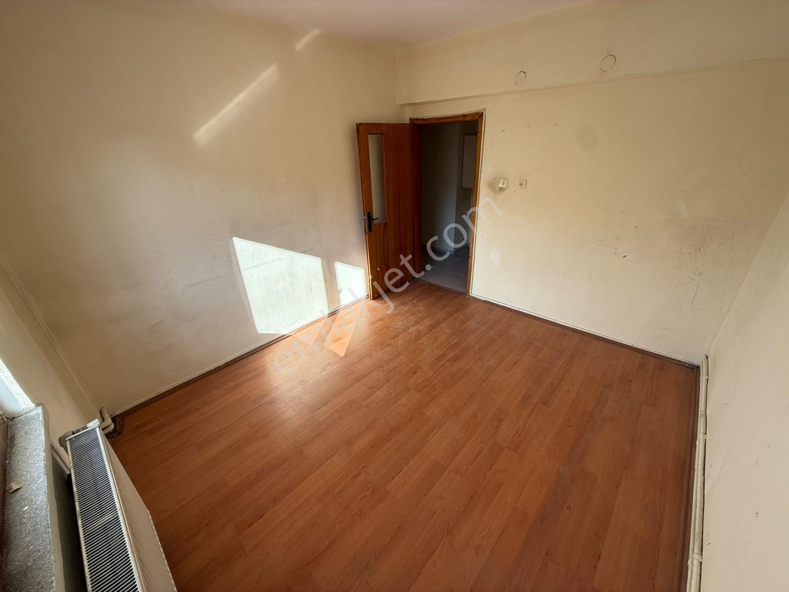 Es-as'tan Ertuğrul Gazi'de Site Çerisinde Bulvar Cep Ferah 3+1 — fotoğraf 8