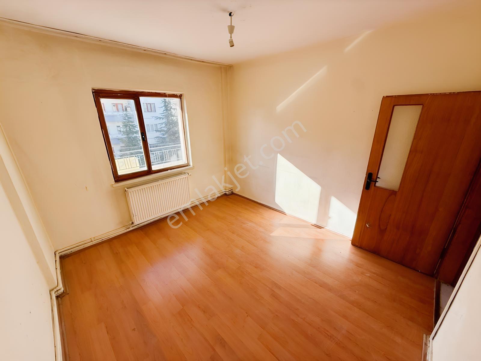 Es-as'tan Ertuğrul Gazi'de Site Çerisinde Bulvar Cep Ferah 3+1 — fotoğraf 9