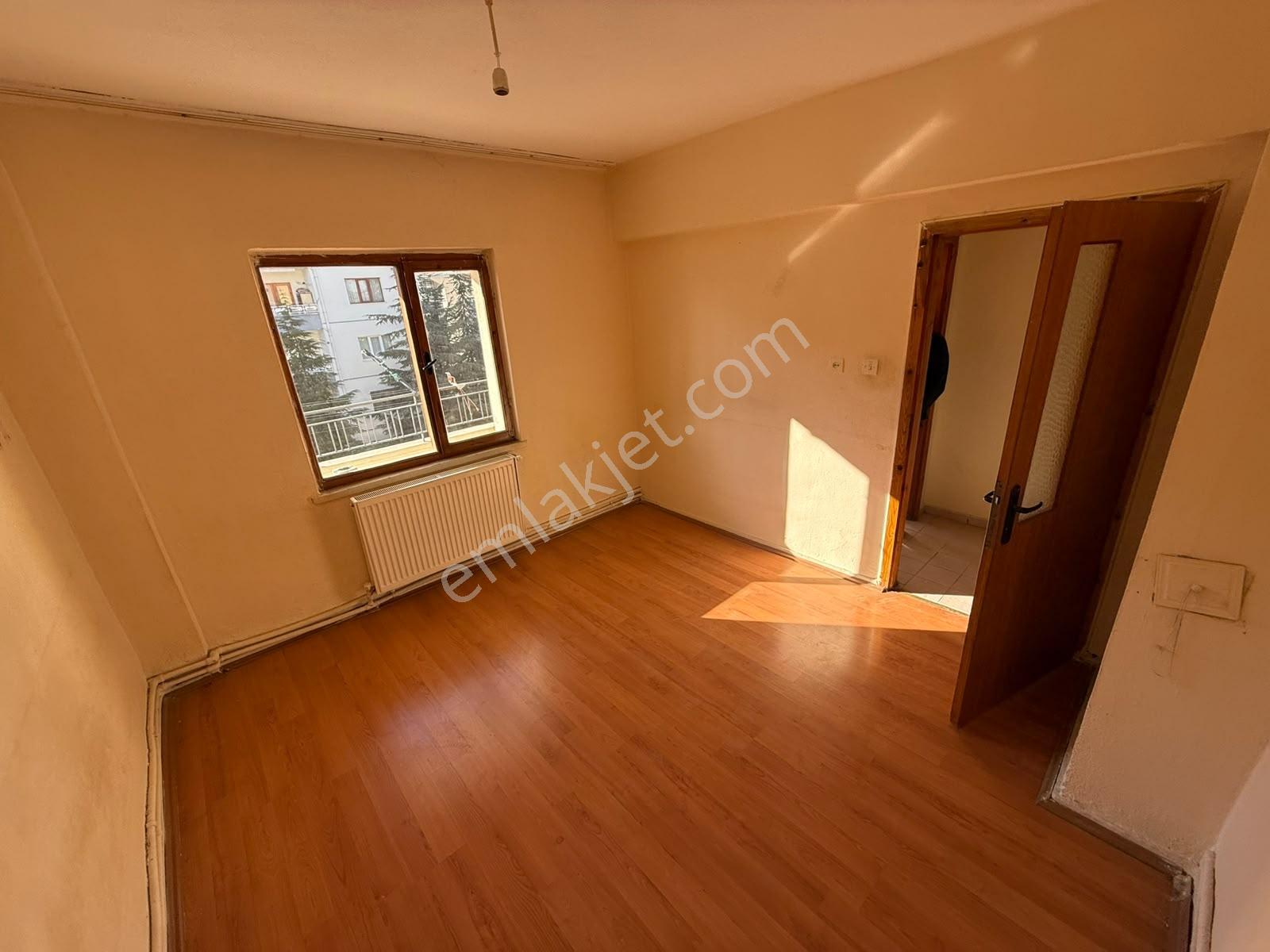 Es-as'tan Ertuğrul Gazi'de Site Çerisinde Bulvar Cep Ferah 3+1 — fotoğraf 14