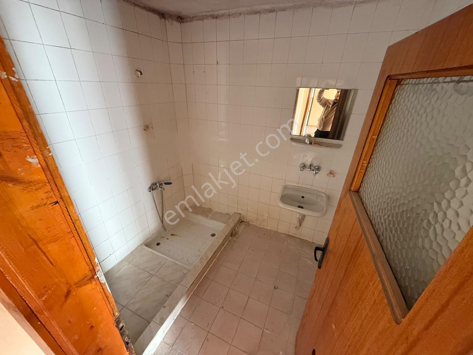 Es-as'tan Ertuğrul Gazi'de Site Çerisinde Bulvar Cep Ferah 3+1 — fotoğraf 24