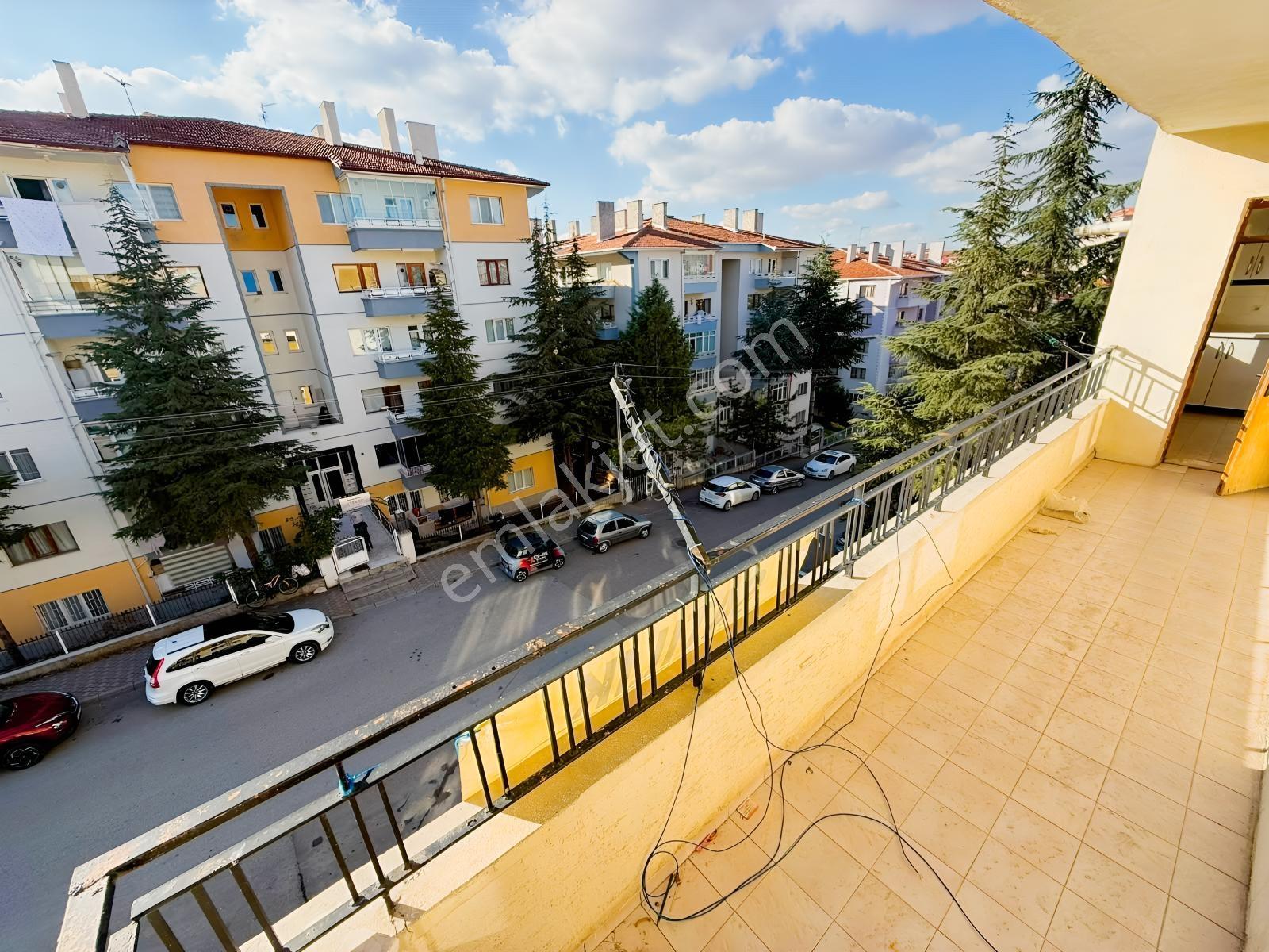 Es-as'tan Ertuğrul Gazi'de Site Çerisinde Bulvar Cep Ferah 3+1 — fotoğraf 27