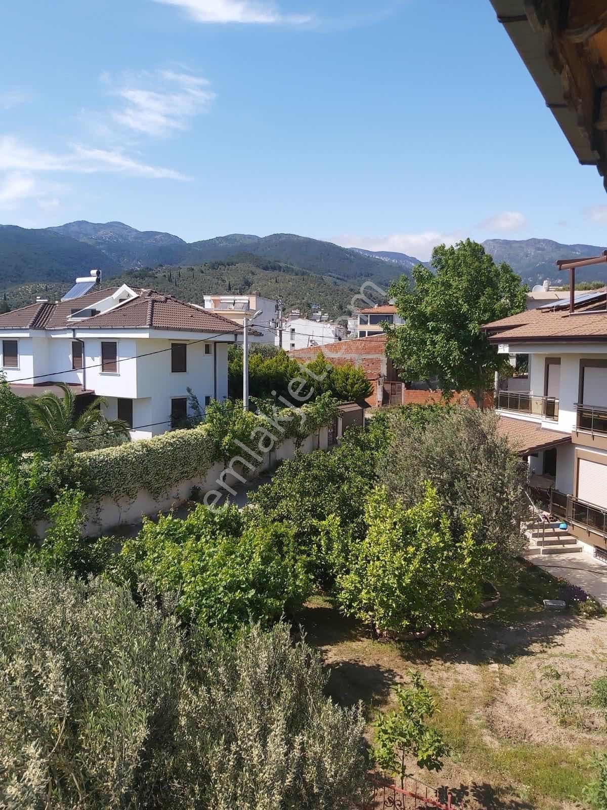 Akçay Coşgun Emlak'tan Kızılkeçilide Tripleks Villa — fotoğraf 4