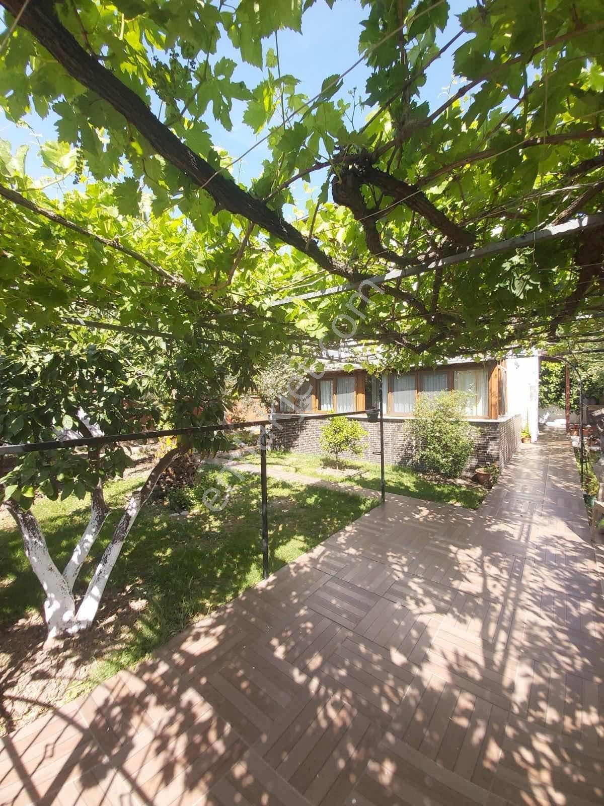 Akçay Coşgun Emlak'tan Kızılkeçilide Tripleks Villa — fotoğraf 5