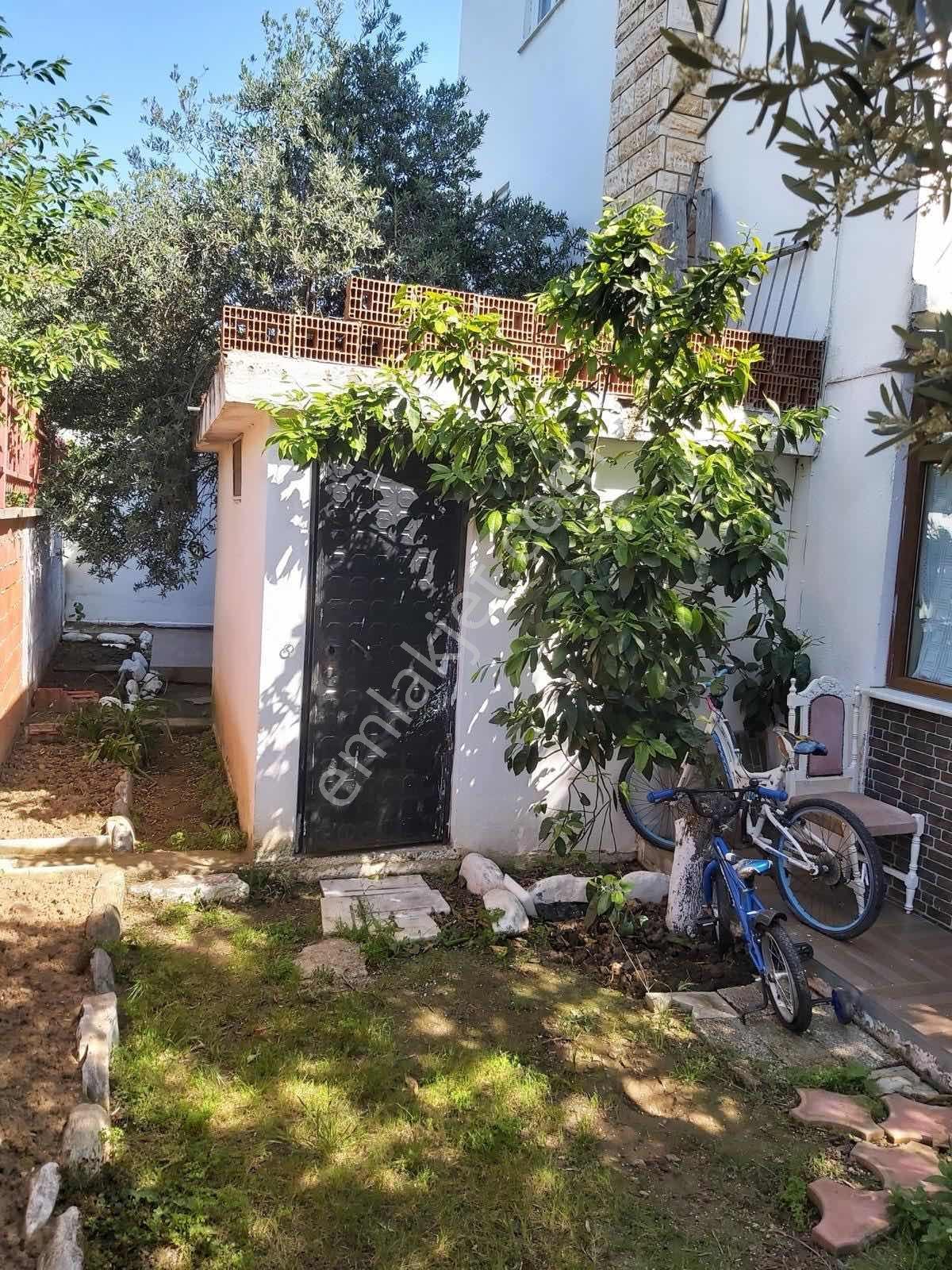 Akçay Coşgun Emlak'tan Kızılkeçilide Tripleks Villa — fotoğraf 8