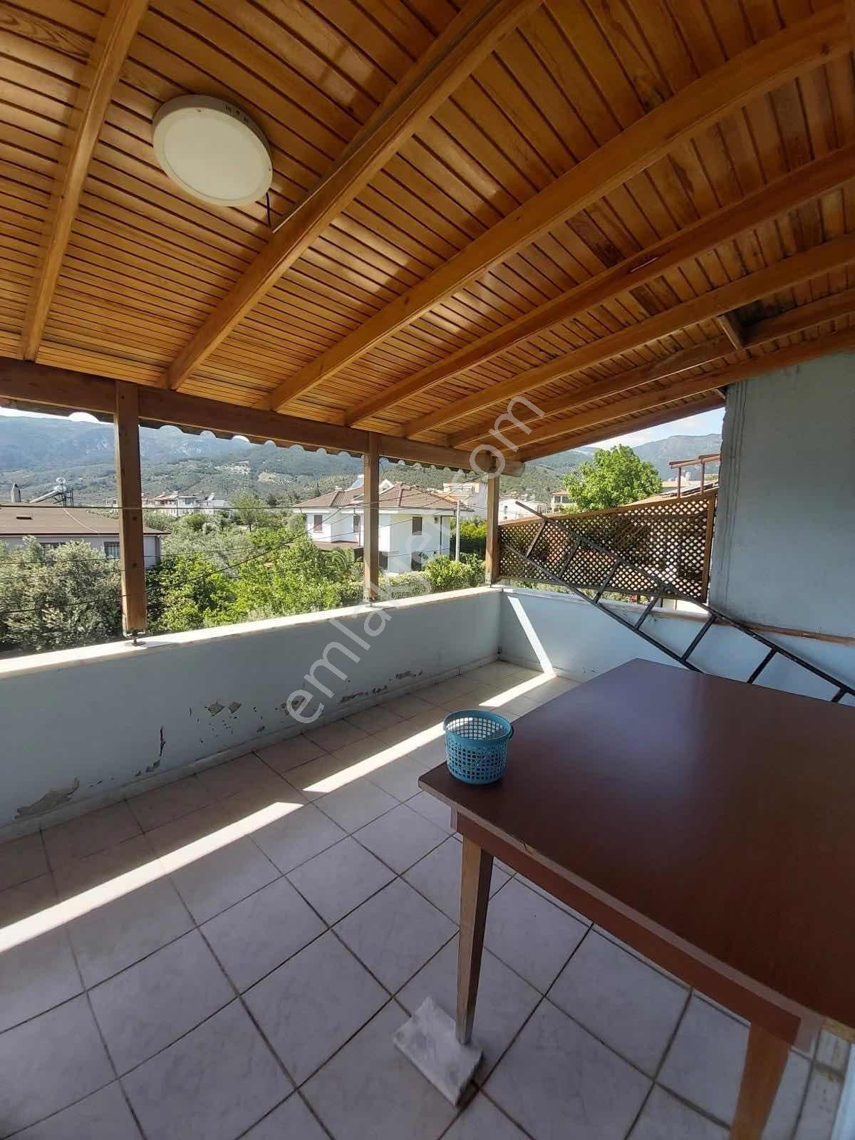 Akçay Coşgun Emlak'tan Kızılkeçilide Tripleks Villa — fotoğraf 13