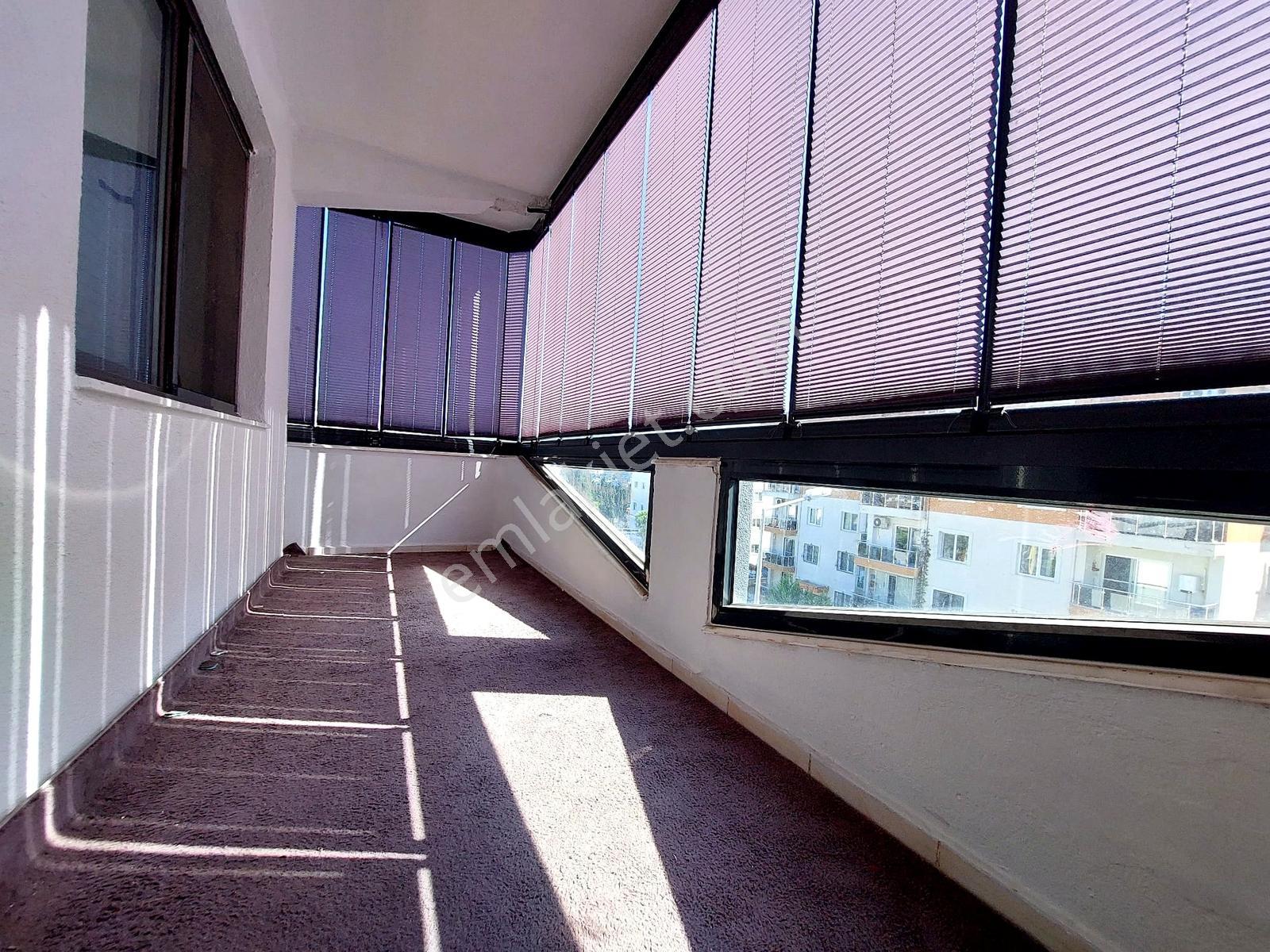 Kusadasi Merkez Hacifeyzullah Mah 3+1 Satilik Daire 5.500.000 Tl — fotoğraf 19