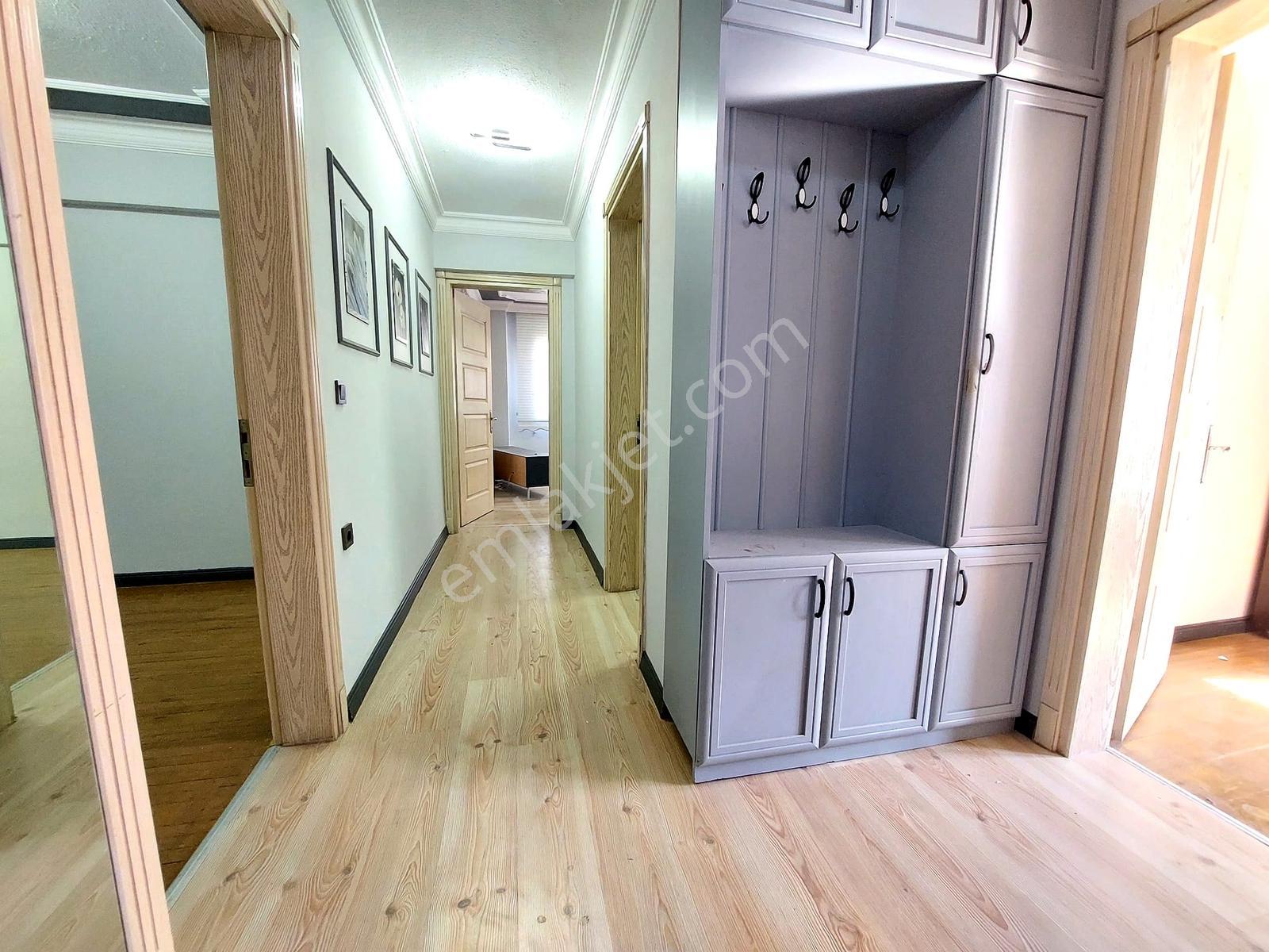 Kusadasi Merkez Hacifeyzullah Mah 3+1 Satilik Daire 5.500.000 Tl — fotoğraf 23