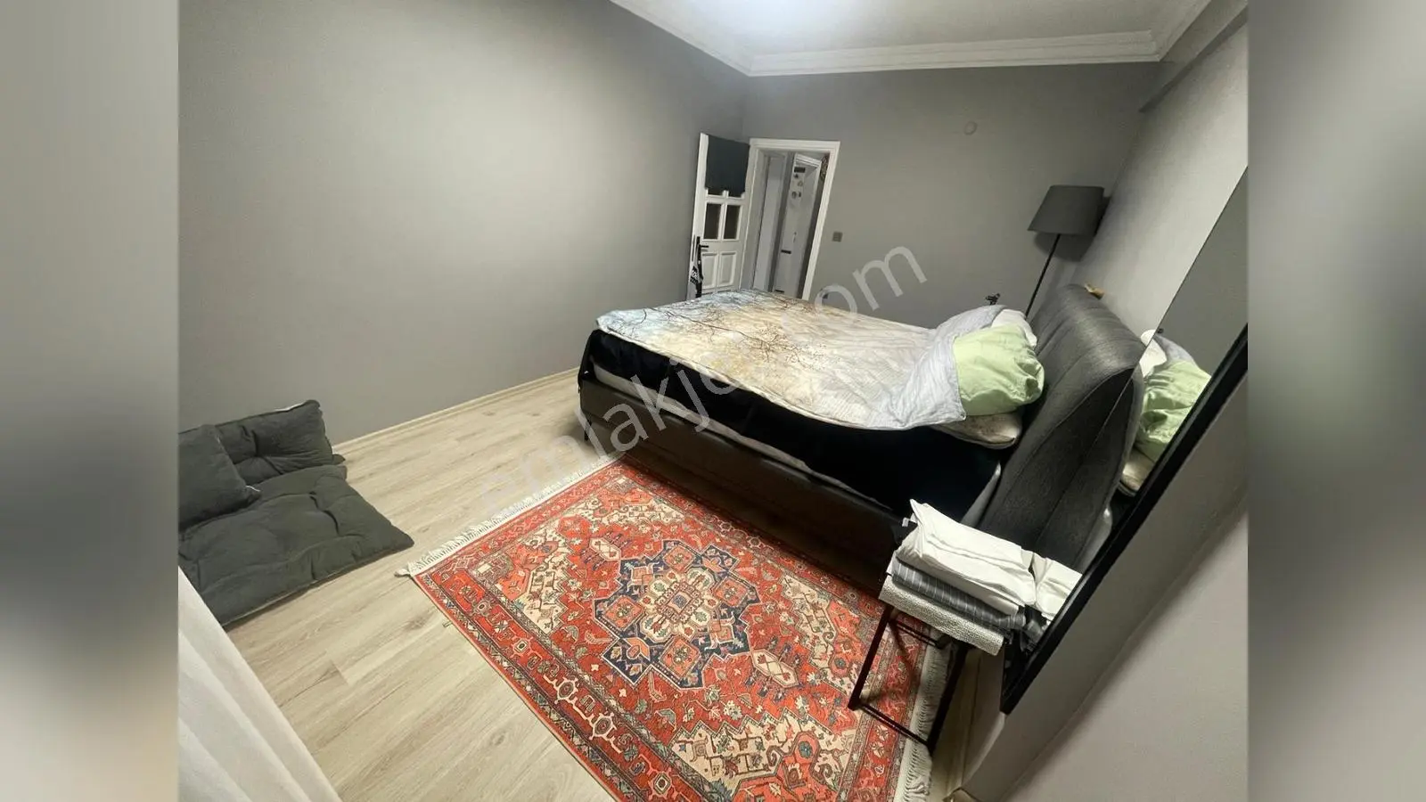 Eyüp Yeşilpınarda Metroya Beş Dakika Mesfade 2+1 Stılık Daire — fotoğraf 11