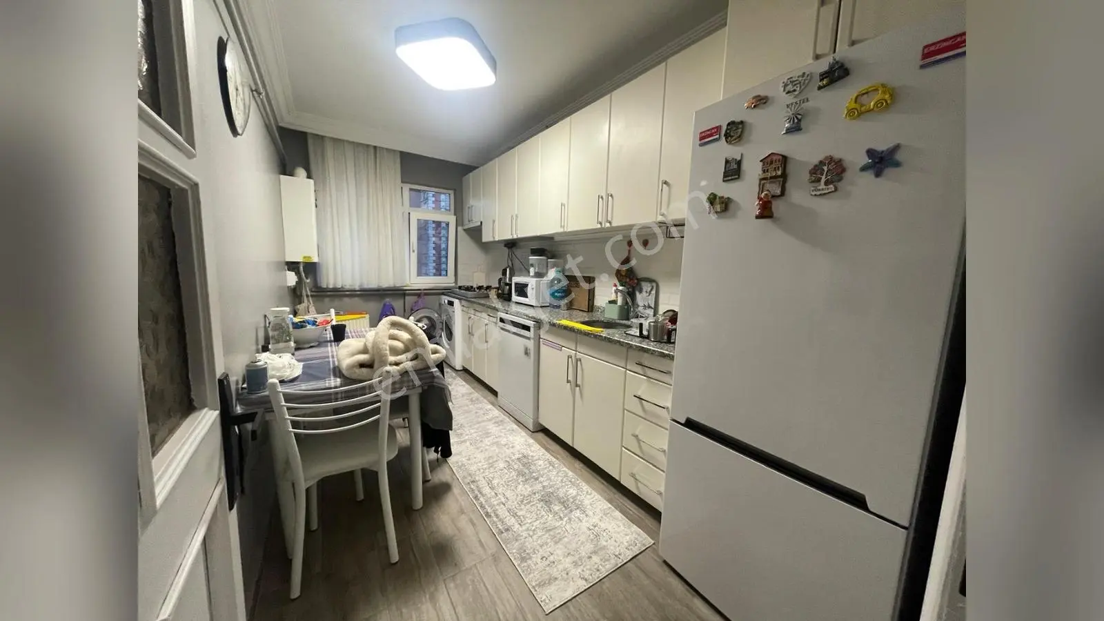 Eyüp Yeşilpınarda Metroya Beş Dakika Mesfade 2+1 Stılık Daire — fotoğraf 31