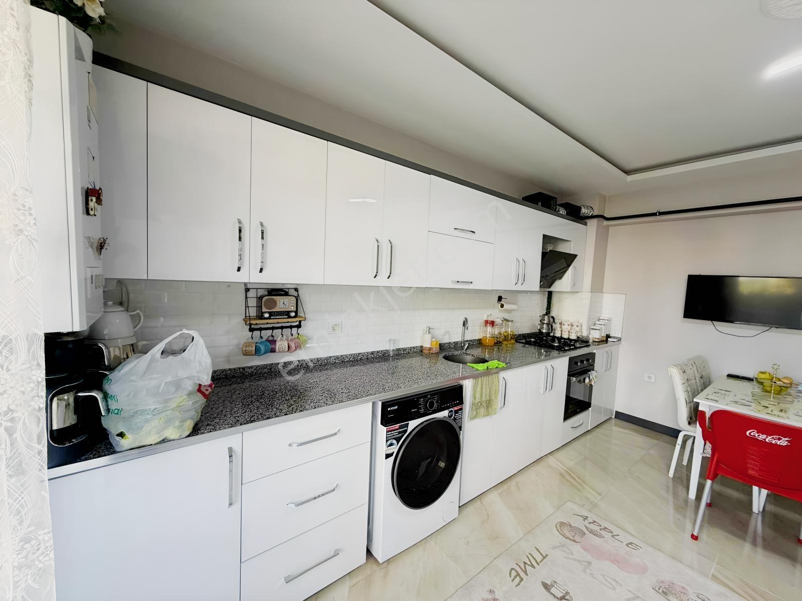 Yusuf Karadağlıdan Yeşiltepede Satılık 2+1 Yüksek Giriş Daire — fotoğraf 2