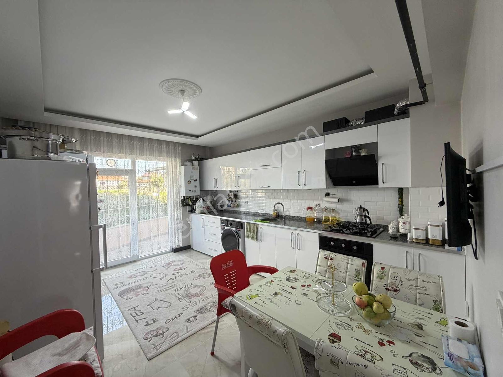 Yusuf Karadağlıdan Yeşiltepede Satılık 2+1 Yüksek Giriş Daire — fotoğraf 3