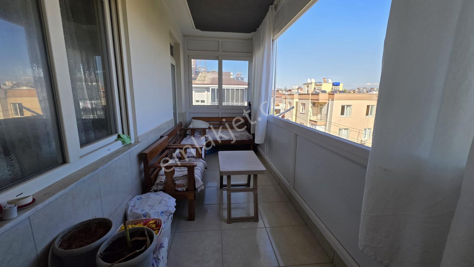 Kepez Aktoprakta Kapalı Balkonlu Zeytinlik Manzaralı 3+1 Daire — fotoğraf 6