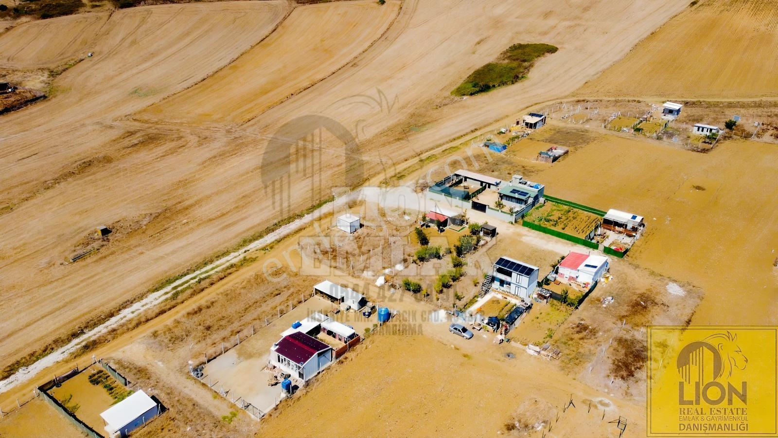 Lıon Emlak'tan Kayacık'ta Yola Yakın Fırsat Arsa — fotoğraf 4
