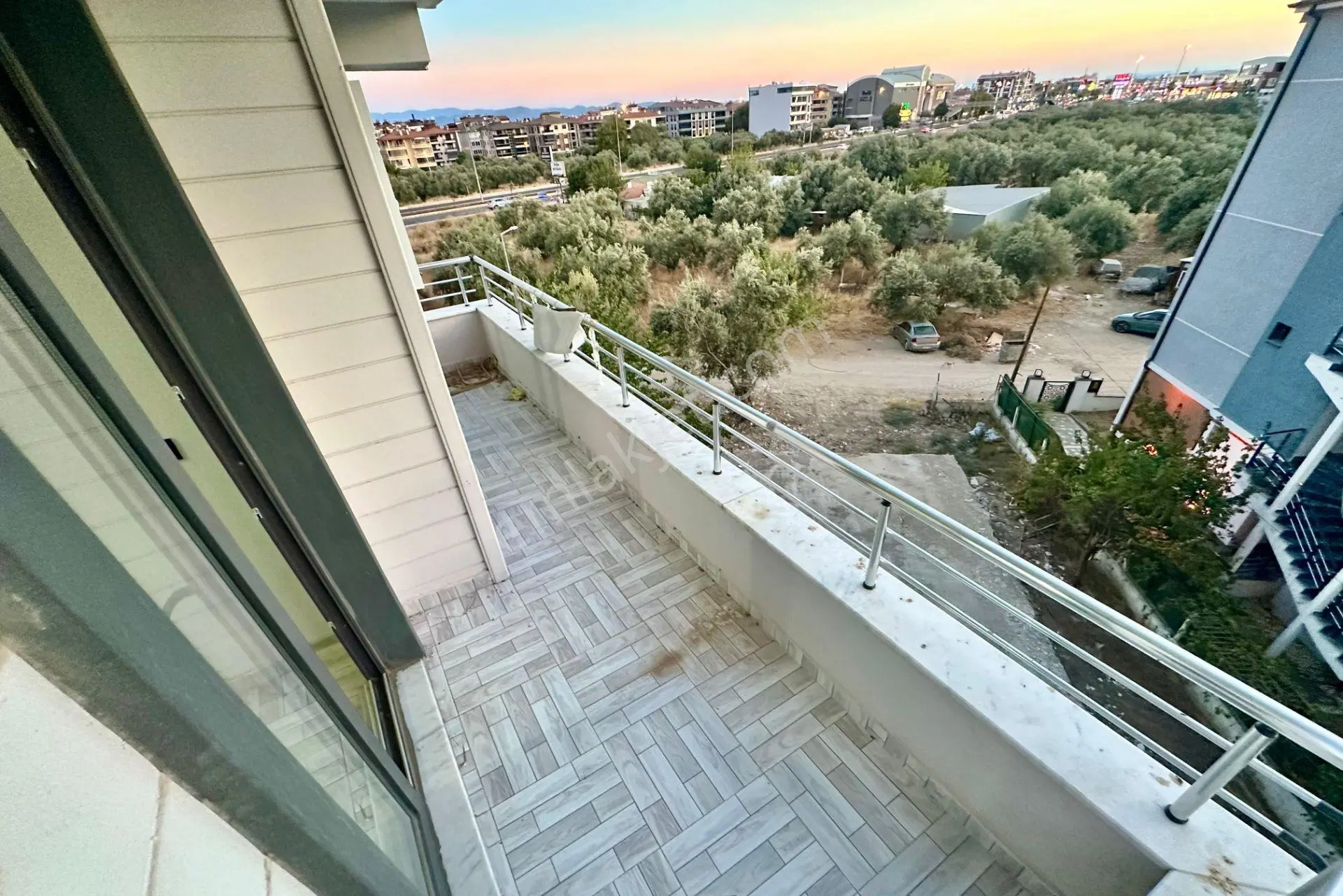 ꧁ay Emlaktan꧂akçay'da Kazdağları Eteklerinde Kapalı Manzaralı Teraslı Satılık 2+1 Yeni Dubleks Daire — fotoğraf 14
