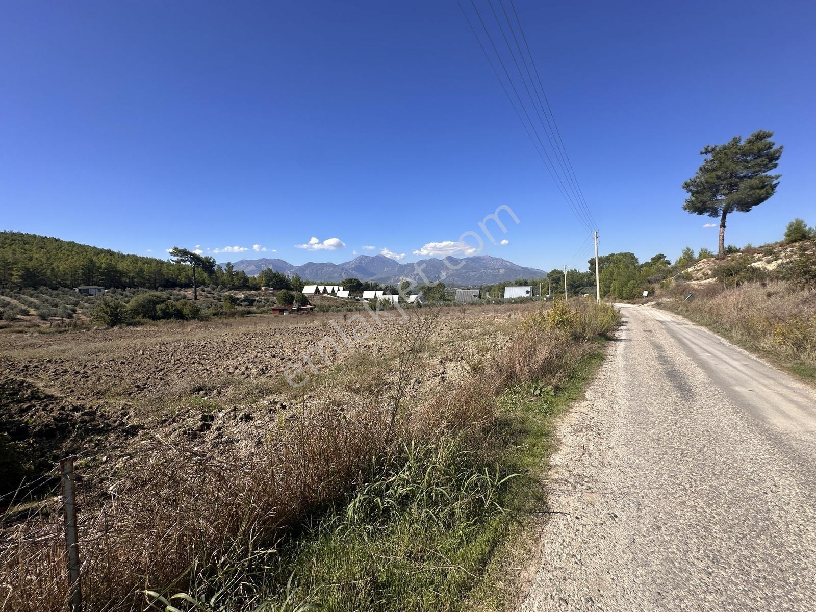 Seydikemer Kayadibi'nde, Müstakil Tapulu - Satılık 3362 M² Arazi — fotoğraf 4