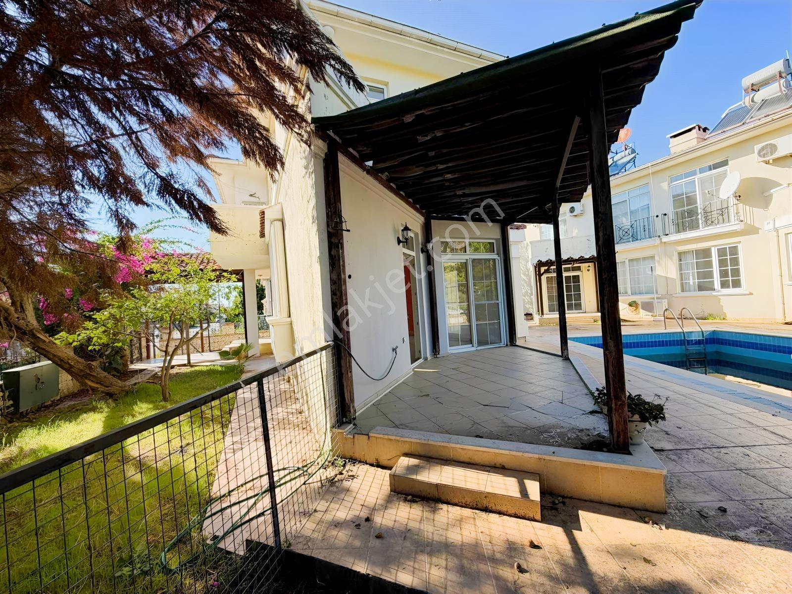 Fethiye Akarcada 679 M2 Arsa İçinde Satılık 3 Bağımsız Villa — fotoğraf 3