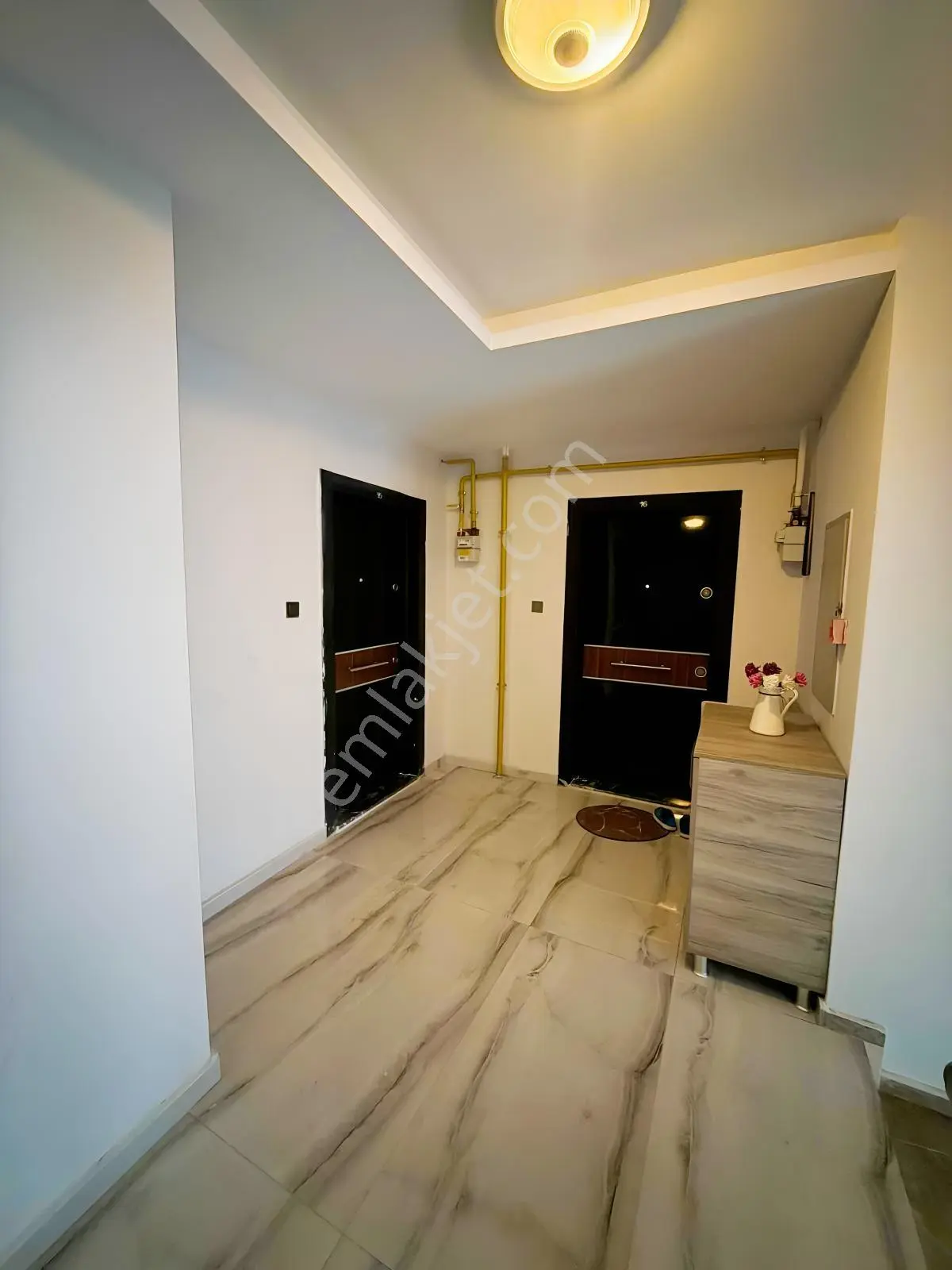 Mezitli Hükümet Konağı Karşısında Merkezi Lokasyonda — fotoğraf 7