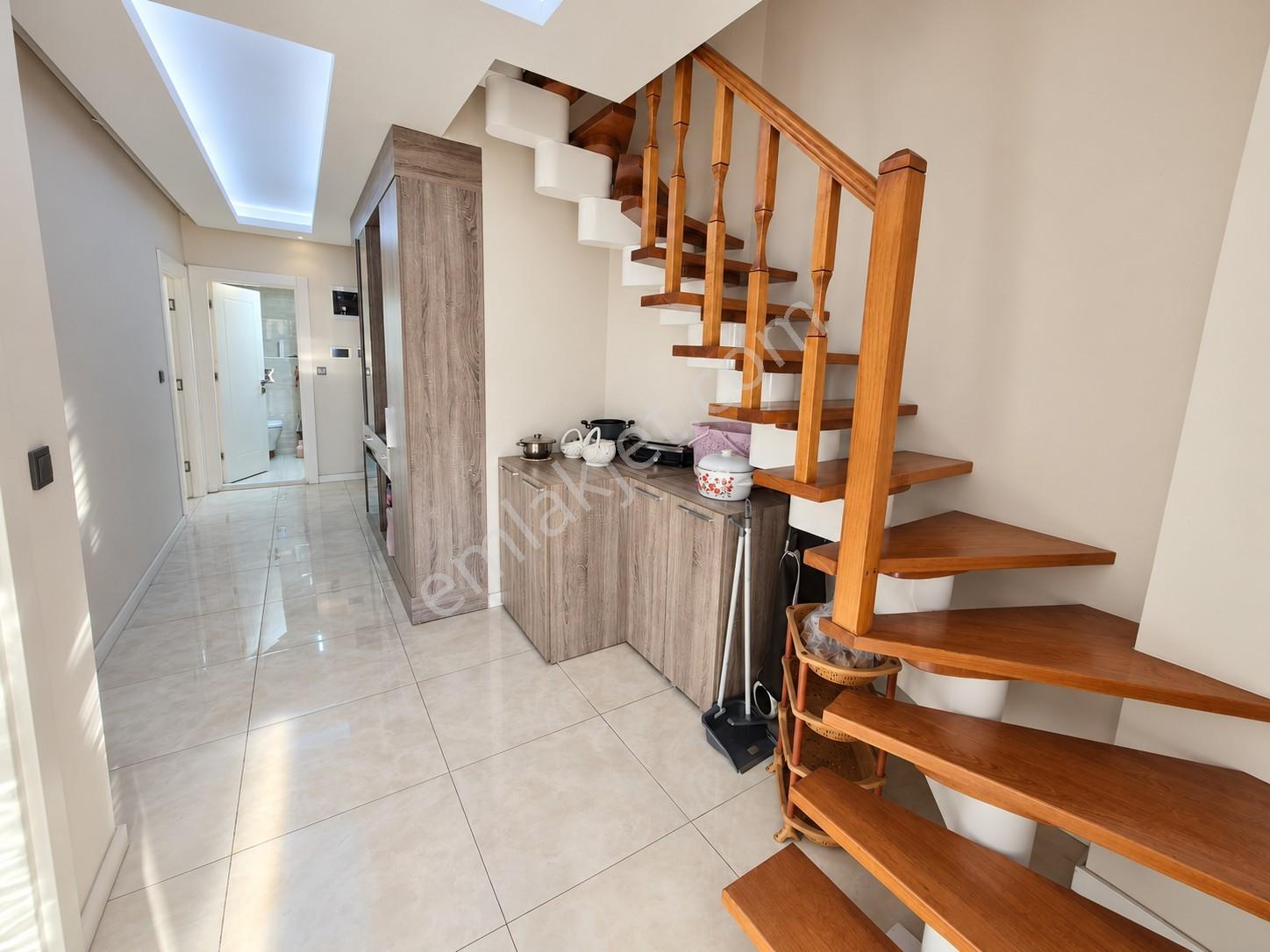 Antalya Bahçelievler'de Geniş Teraslı Satılık 3+1 Dubleks Daire — fotoğraf 17