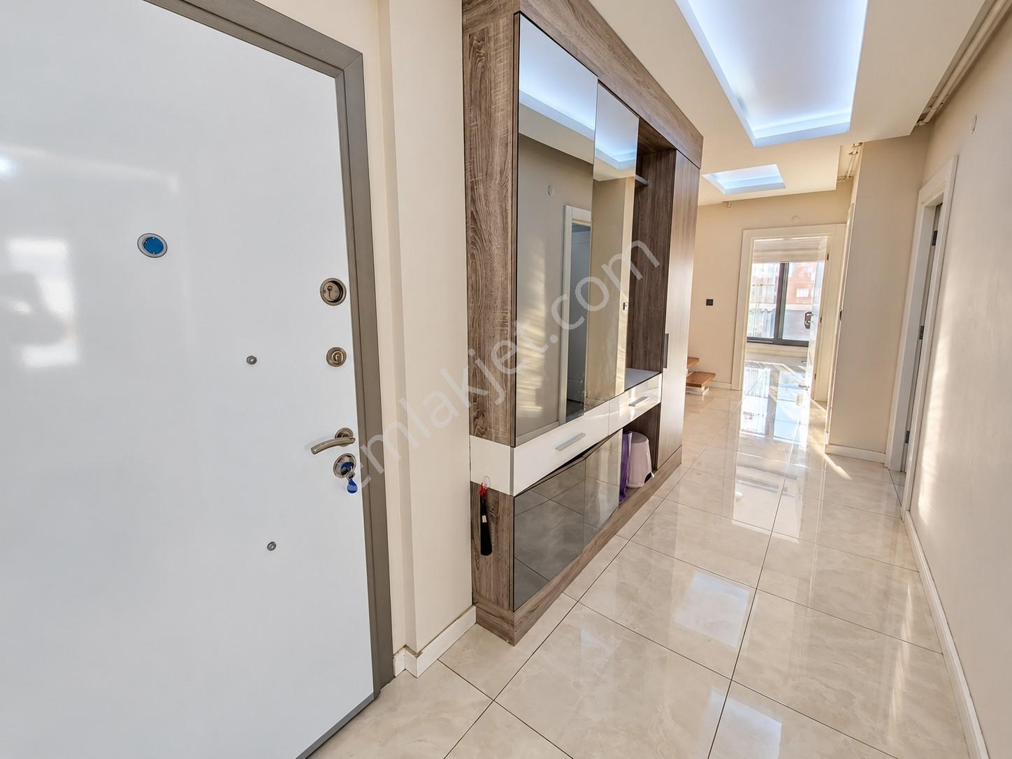 Antalya Bahçelievler'de Geniş Teraslı Satılık 3+1 Dubleks Daire — fotoğraf 18