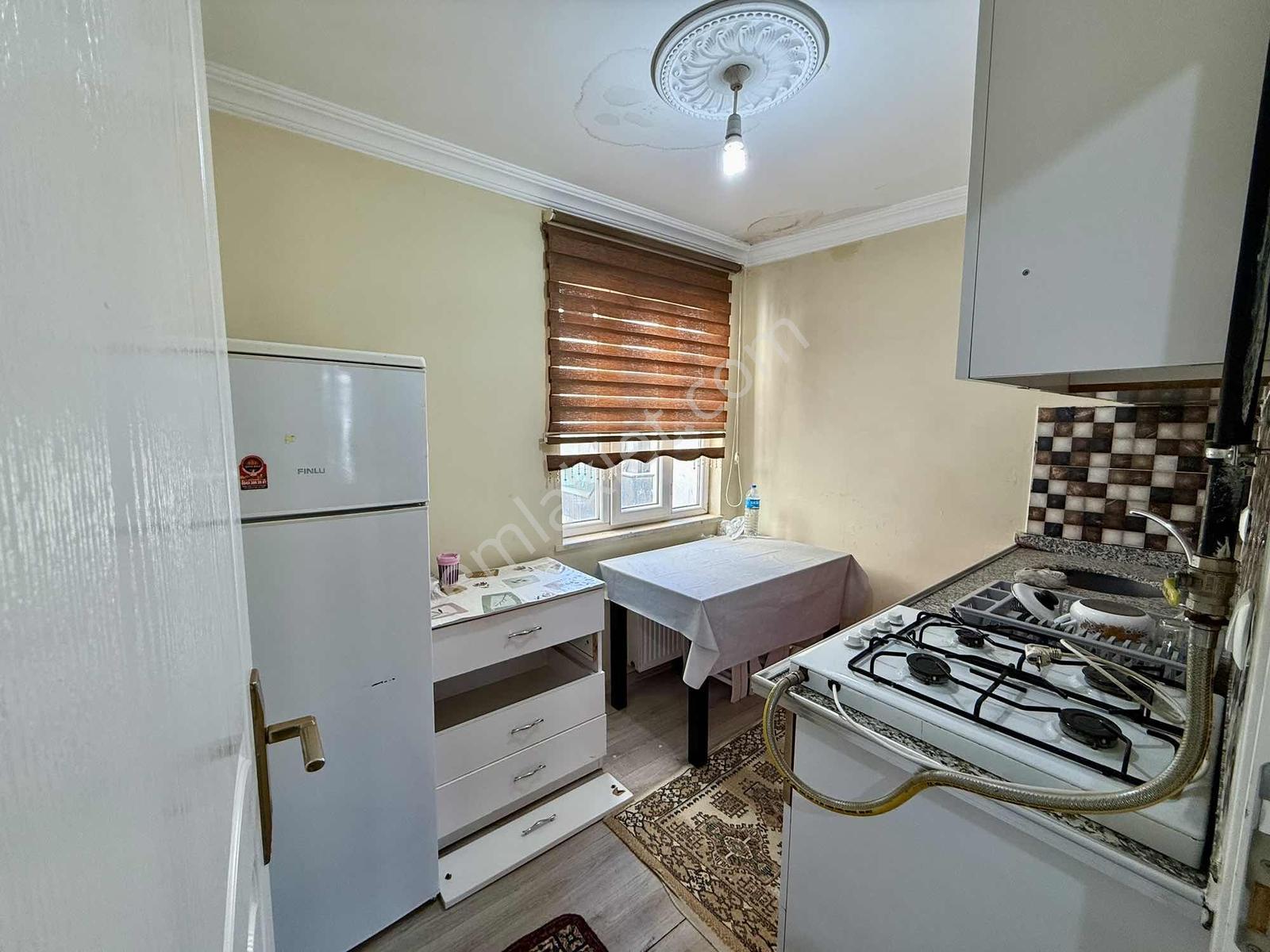 Van Sıhke Caddesi Üzerinde Satılık 2+1 Eşyalı Dublex Daire — fotoğraf 10