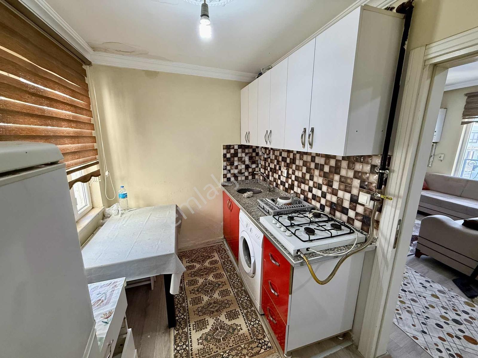 Van Sıhke Caddesi Üzerinde Satılık 2+1 Eşyalı Dublex Daire — fotoğraf 11