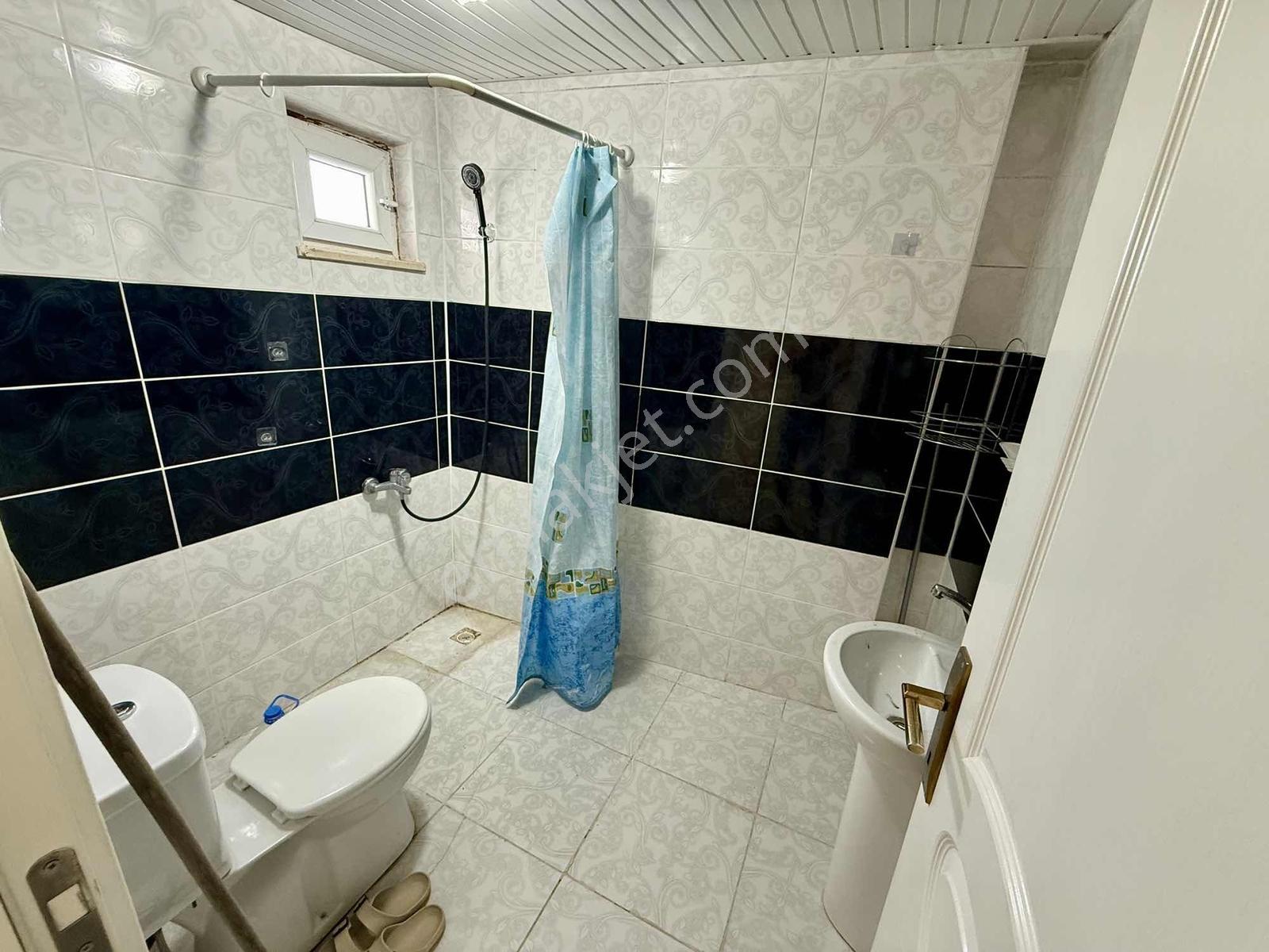 Van Sıhke Caddesi Üzerinde Satılık 2+1 Eşyalı Dublex Daire — fotoğraf 15