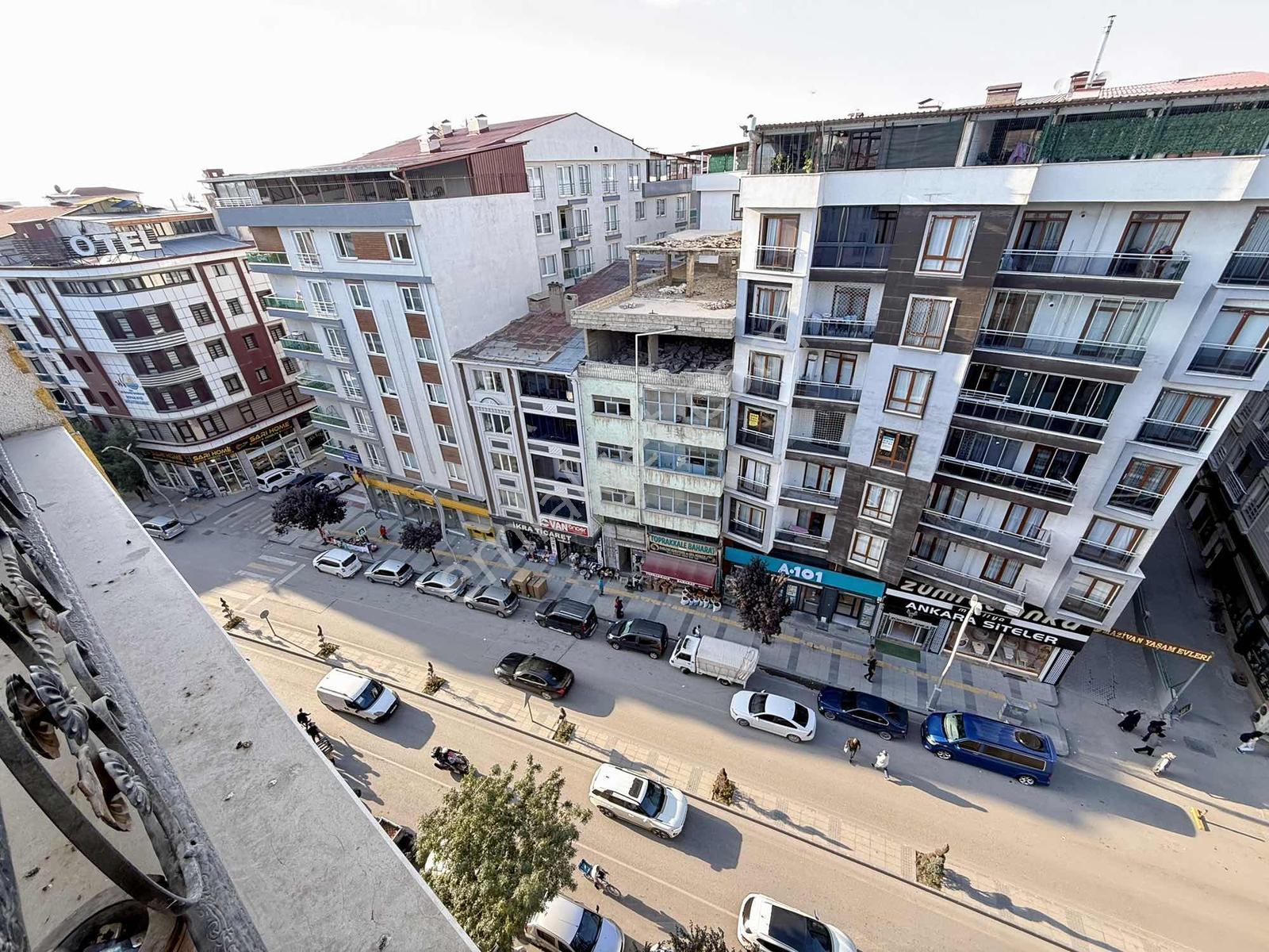Van Sıhke Caddesi Üzerinde Satılık 2+1 Eşyalı Dublex Daire — fotoğraf 18