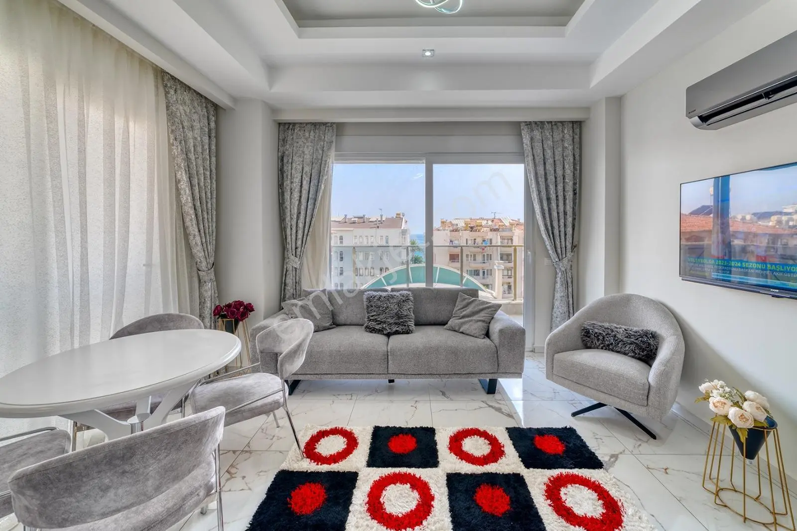 Alanya Merkez Full Eşyalı Satılık Deniz Manzaralı 1+1