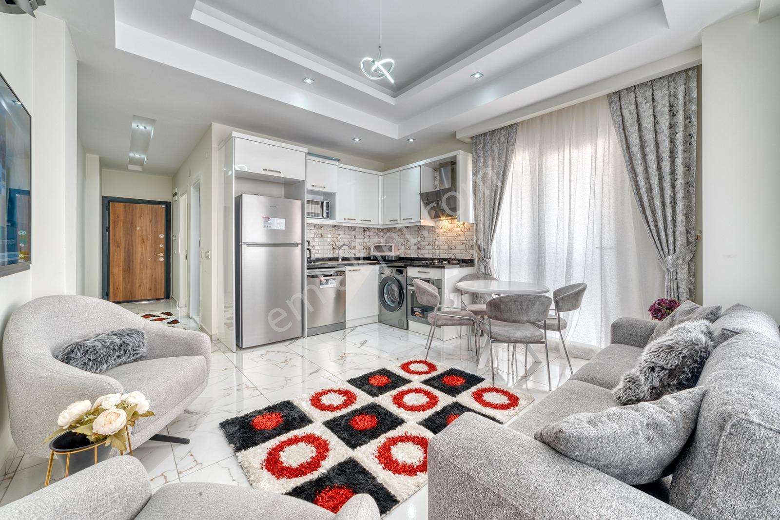 Alanya Merkez Full Eşyalı Satılık Deniz Manzaralı 1+1 — fotoğraf 9