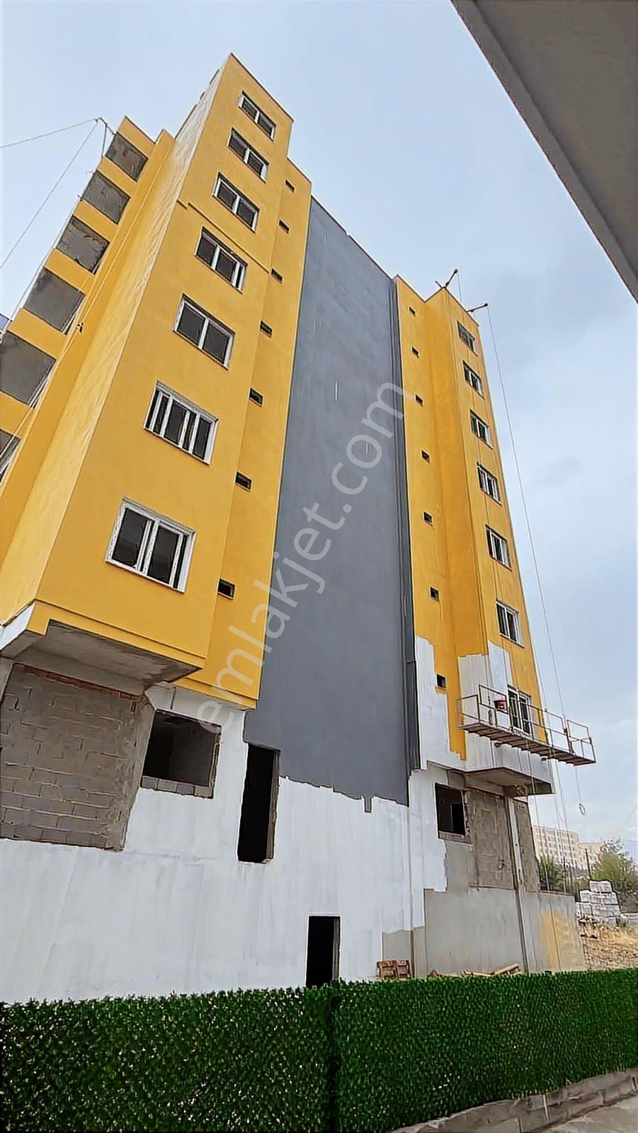 Kozan Gayrimenkulden Üniversite Kavşağında Acilll Sıfır 1+1 — fotoğraf 6