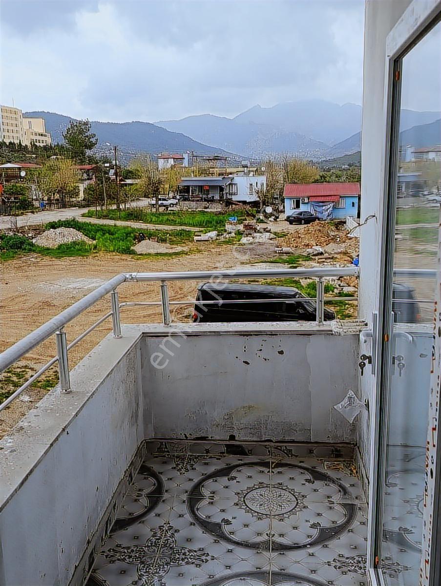 Kozan Gayrimenkulden Üniversite Kavşağında Acilll Sıfır 1+1 — fotoğraf 8