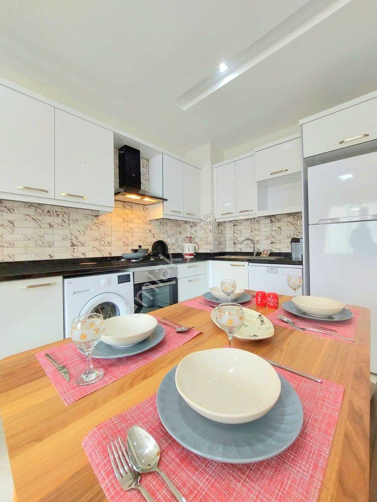Alanya Güller Pınarı Mahallesi Denize 50m 2+1 Satılık Daire — fotoğraf 3