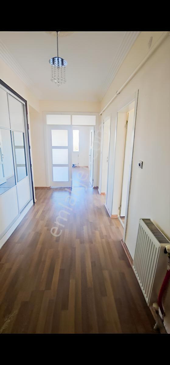 Bir Yapı Emlaktan Site İçerisinde 4+1 Ara Kat — fotoğraf 7