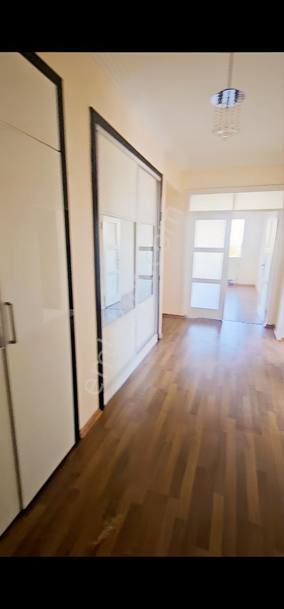 Bir Yapı Emlaktan Site İçerisinde 4+1 Ara Kat — fotoğraf 9