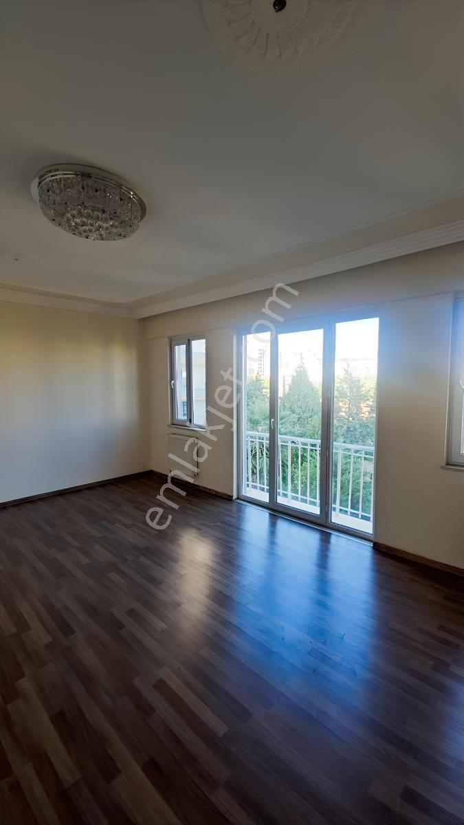 Bir Yapı Emlaktan Site İçerisinde 4+1 Ara Kat — fotoğraf 18