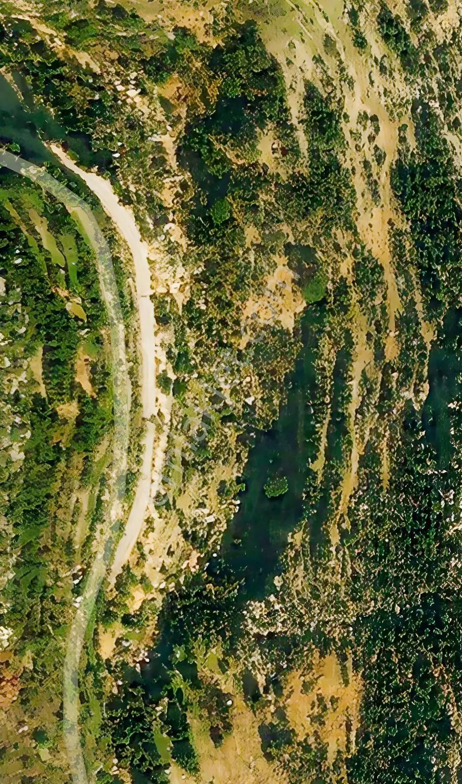 Silifke Bükdeğirmeni Köyünde Satılık Tarla — fotoğraf 4
