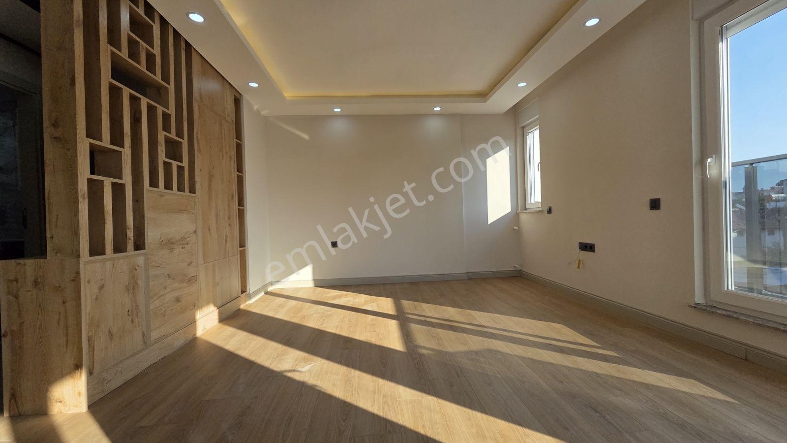 Sütçüler Mahallesinde 2+1 85m² Sıfır Daire — fotoğraf 11