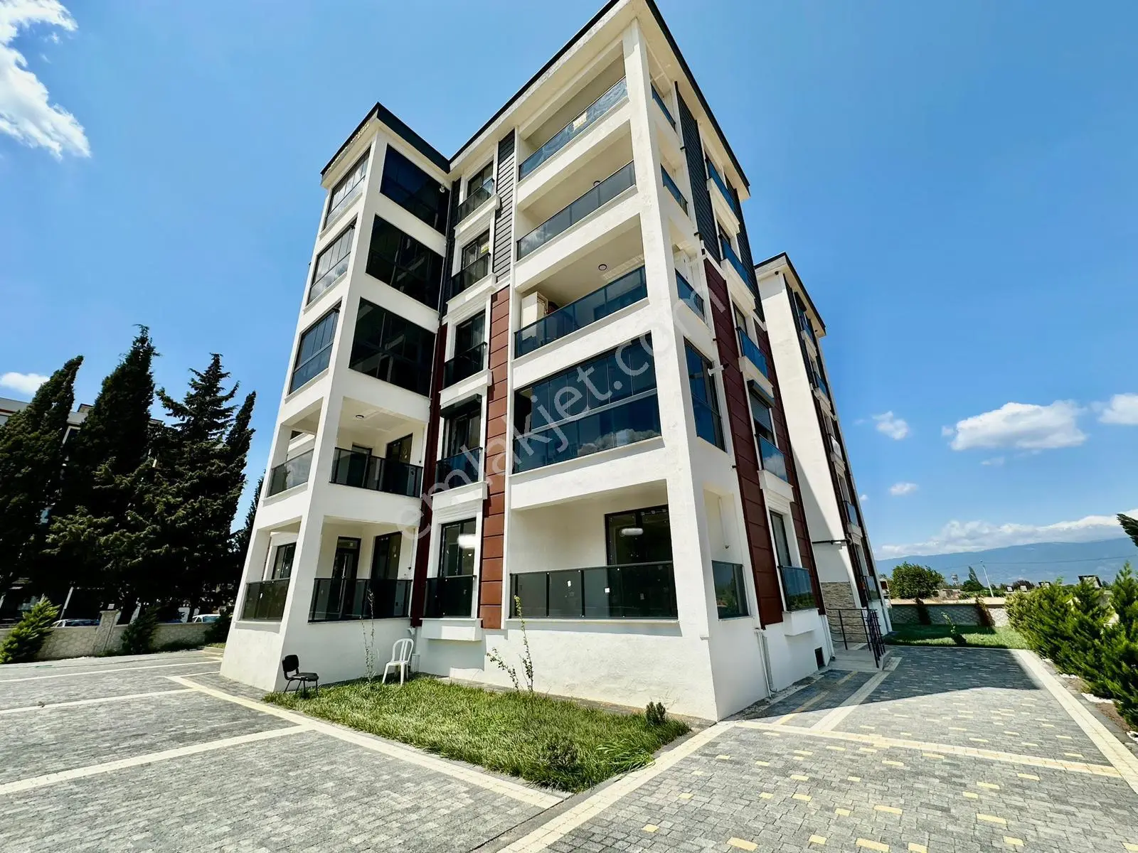 ꧁Ay Emlak'Tan꧂Ören Bahçelievler'De Asansörlü Şık Tasarım Satılık Ön Cephe 1+1 Ul...